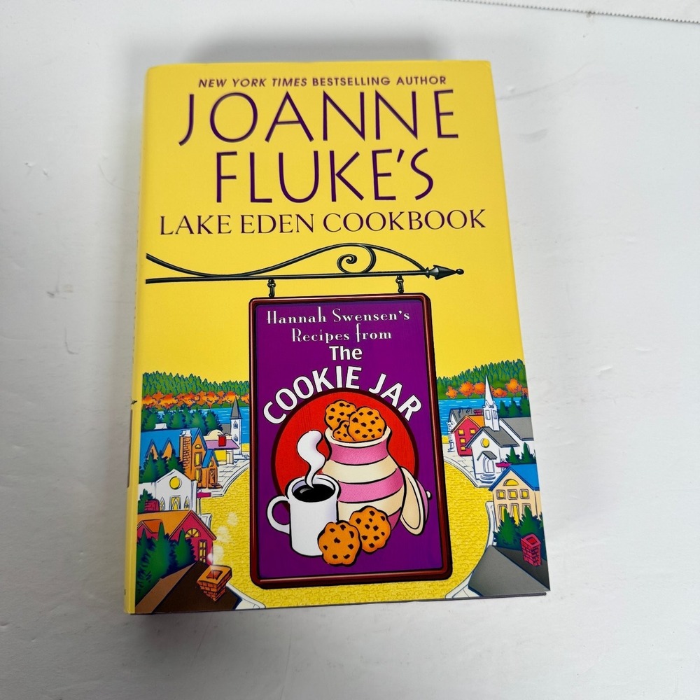 Joanne Fluke's Lake Eden Cookbook‎ Hannah Swensen Recipes 2011 1st Printing